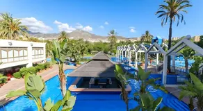 Agréable appartement avec internet haut débit, terrasse et piscine | Vue ville | À côté de la plage | Adapté au travail à distance | Avec animaux bienvenus - Image 3