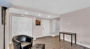 Arlington 2BR 2Ba Apartment in Crystal City - Image 5