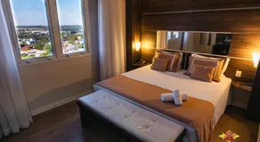 Benos Hotel - Image 2