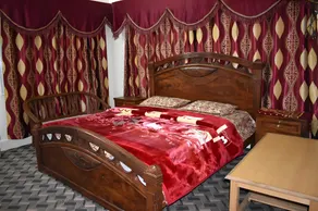 Snow Land Hotel Kaghan - Image 3