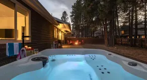 Flagstaff Retreat with Hot Tub - Image 5