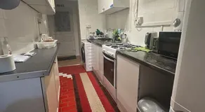 Cosy Smart/Small Double Room in Keedonwood Road Bromley - Image 5