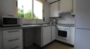 Adosado con piscina comunitaria - Image 4