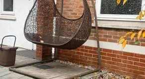 Cozy Private Guest Room Near Station in Greater London - Image 2