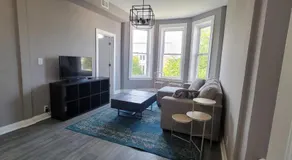 Chicago Avenue Inn - Image 2