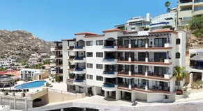 Luxury Pedregal Condo Walk to Cabo Marina - Image 2