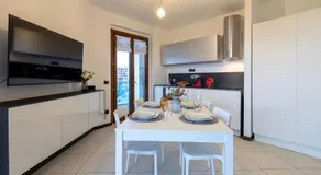 Casa Daneluzzi beachfront with terrace and garage - Image 4