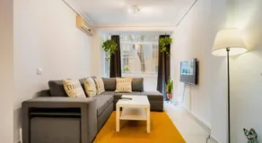 San Pagés 3BR Apartment - Image 2