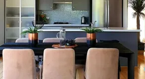 Luxurious beach stay, nearby famous wineries - Image 2