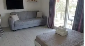 Kıbrısın gözdesi Long Beach de Havuz manzaralı stüdyo daire - Image 2