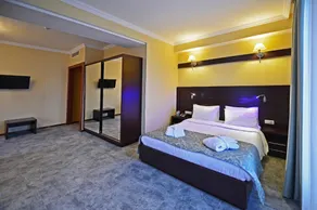 Hotel Astoria Tbilisi - Image 2