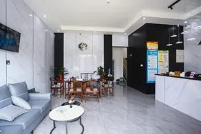AK eSports Hotel - Image 3