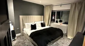Luxury 2-BR house AO arena & City & Old Trafford - Image 2
