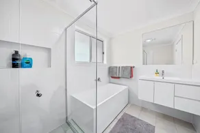 Leppington Two-Level 4Br near Village & Woolworths - Image 2