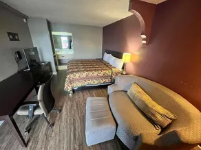 Southern Inn Manchester TN I 24 - Image 4