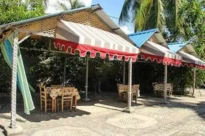 Rollanda Hotel Restaurant - Image 4