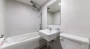Donkey Hotel - Image 3