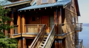 Moon Water Lodge - Image 3