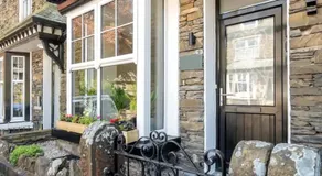 4 Beckside Cottage - Image 2