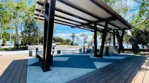 Beachmere Palms Motel - Image 3