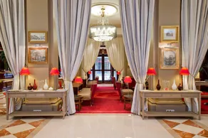 Hotel California Champs Elysees - Image 3
