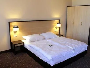 Hotel Lomsia - Image 4