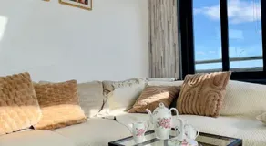 Maison Cosy avec Véranda vue sur la Loire, jardin et parking gratuit - Image 2