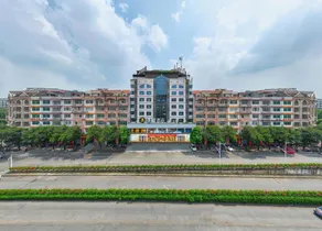 JTOUR Inn Yulin Railway Station Industrial Products Market - Image 5