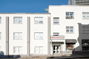 Tulsi Croydon ApartHotel - Image 5