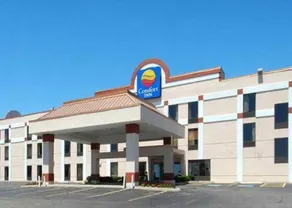 Econo Lodge - Image 3