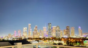 Luxury Downtown Houston Skyline Suite - Image 5