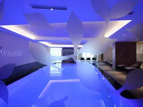 Double room, shower, toilet, balcony - Image 3