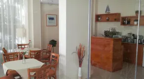 Olympia - Image 5