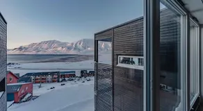 Arctic Retreat - Image 5