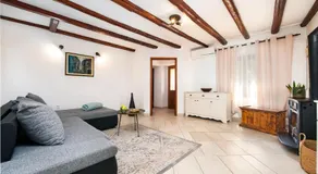 Apartment Pino - Image 2
