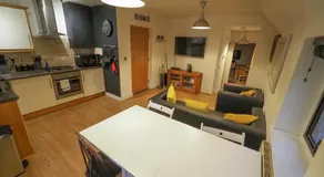 2 Ringles Place - Image 2
