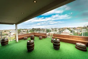 Summer House Melbourne - Image 5