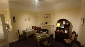 Hazeldene Guest House - with Free Offsite Health Club - Image 4