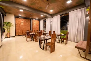 Limeshine - Airport Transit Hotels & Residences - Image 4