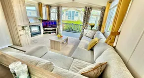 252 Wilksworth Caravan Park Two Bedroom Pool Access - Image 2