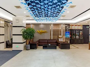 HSH Cozy Hotel - Image 4