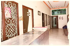 Goroomgo New Ashiyana Palace Near Railway Station Varanasi - Image 4