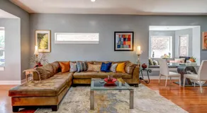 Spacious 5-BR House near Transit w Parking - Image 3