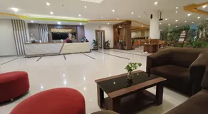 Halogen Hotel Airport Surabaya - Image 4