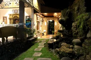 Man's Cottages & Spa - Image 4
