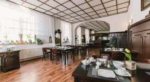 Menzels Pension Drehscheibe - Image 3