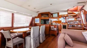 Ocean Yacht Trawler - Le Caloa - Image 4