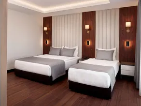 Shining Star Hotel - Image 2
