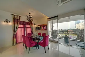 Arenaa Deluxe Hotel - Image 4