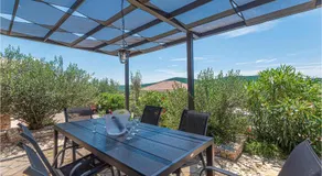 Beautiful Apartment In Sibenik - Image 3